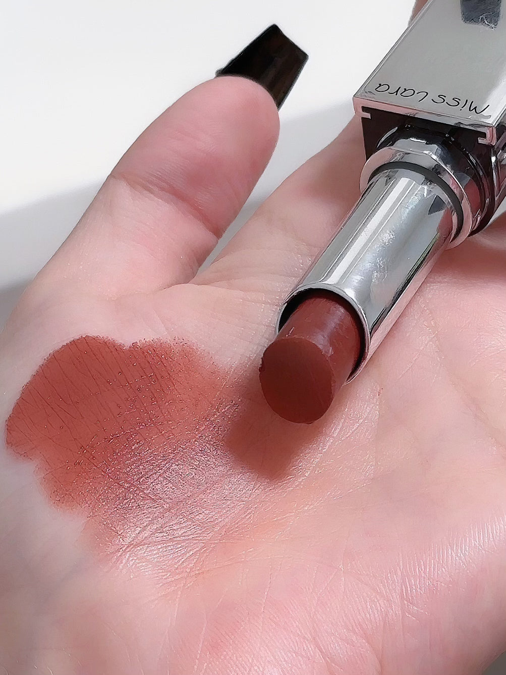 Miss Lara Silky Matte Lipstick