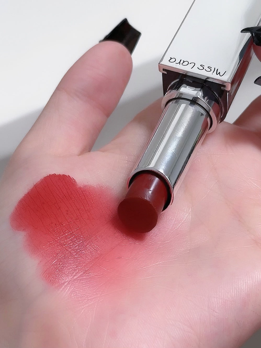 Miss Lara Silky Matte Lipstick