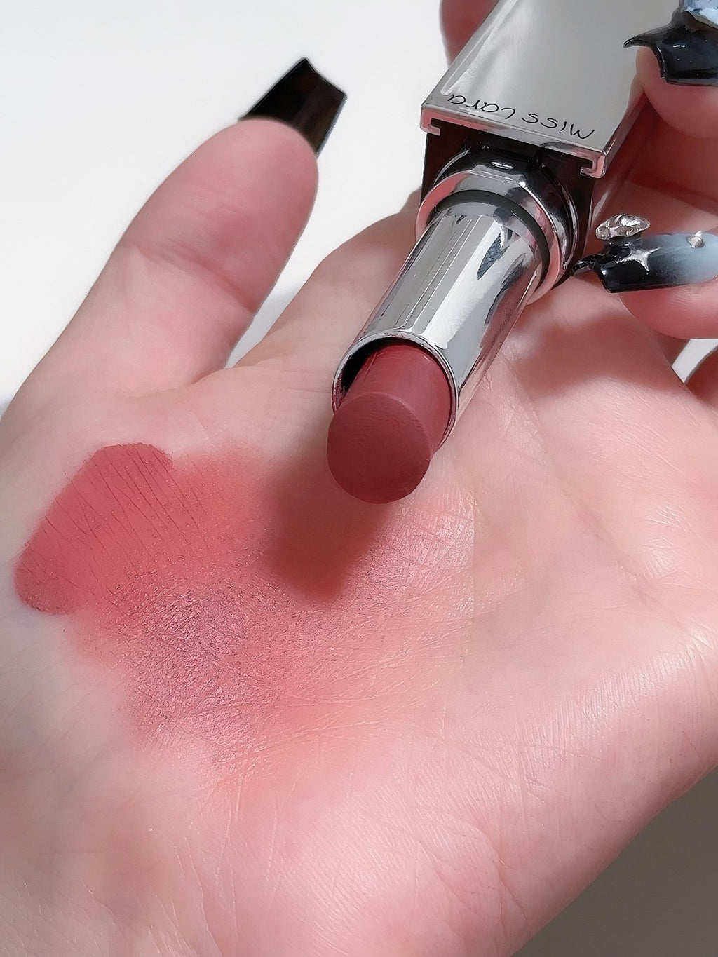 Miss Lara Silky Matte Lipstick